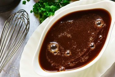 Vegane Soßen: Unsere Lieblingsrezepte