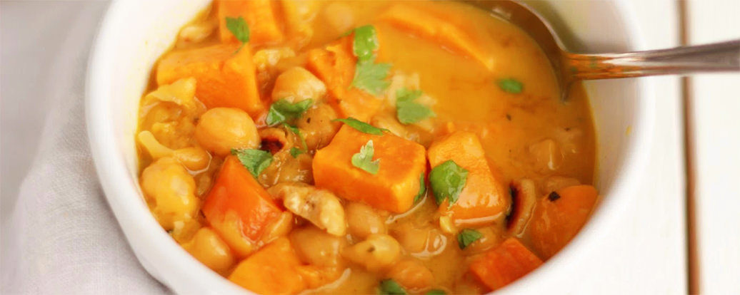 Cremiges Süßkartoffel-Kichererbsen-Curry